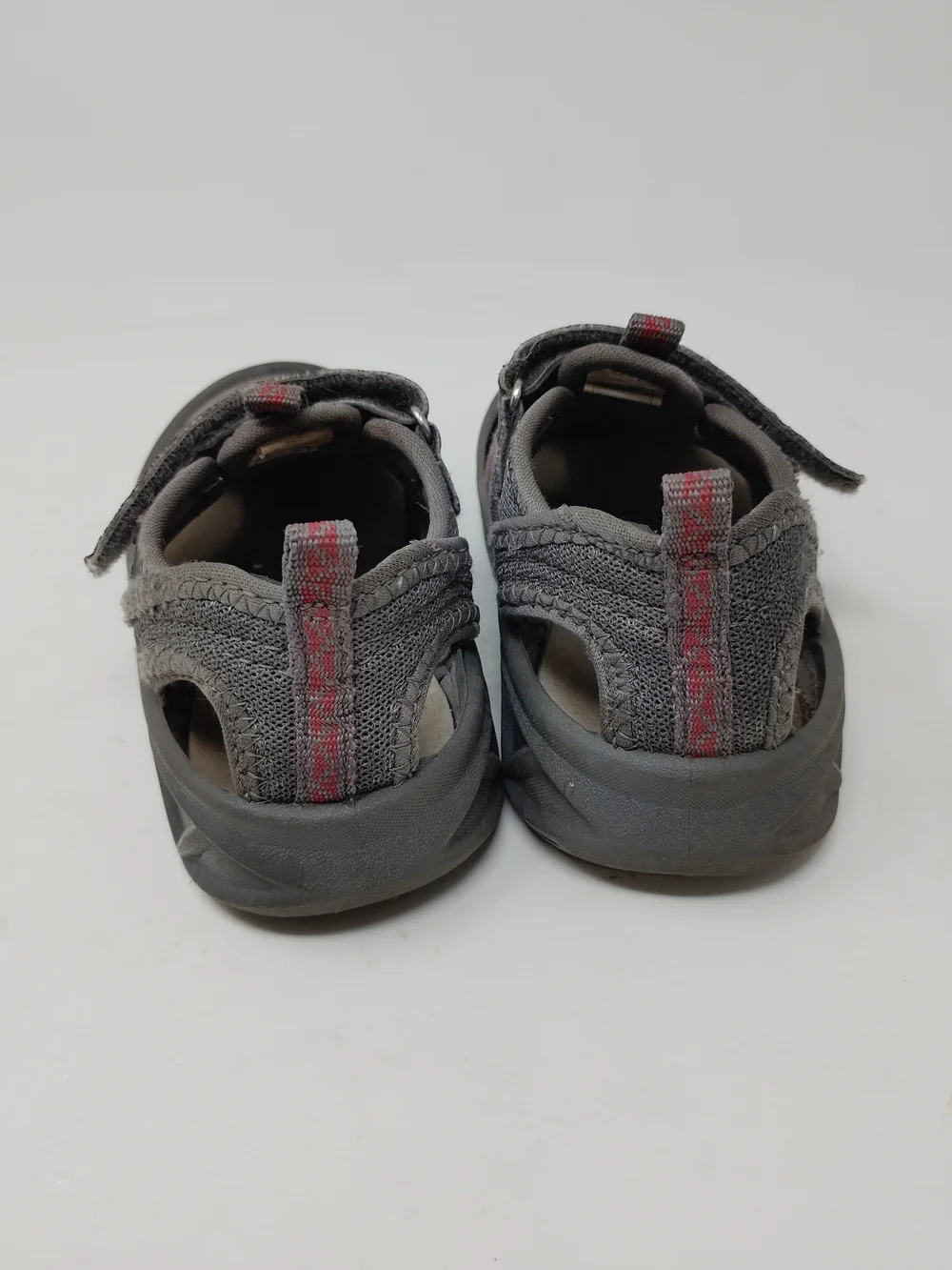 NEW Oshkosh Toddler Boys Closed Toe Abe Play Sandals Size 9M